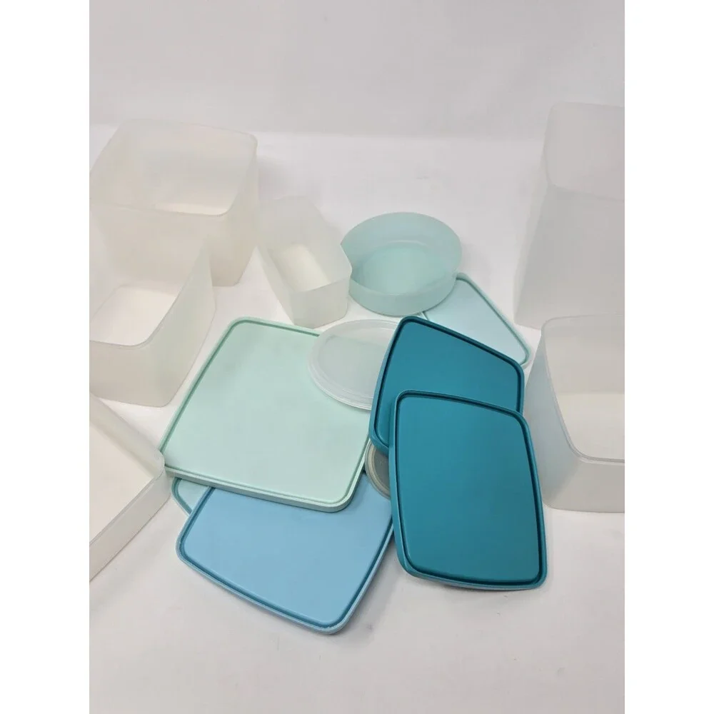 VINTAGE TUPPERWARE LOT OF 18 FOOD STORAGE TEAL SEAFOAM GREEN STACKABLE 1990s